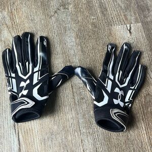 Kids UA F5 football gloves